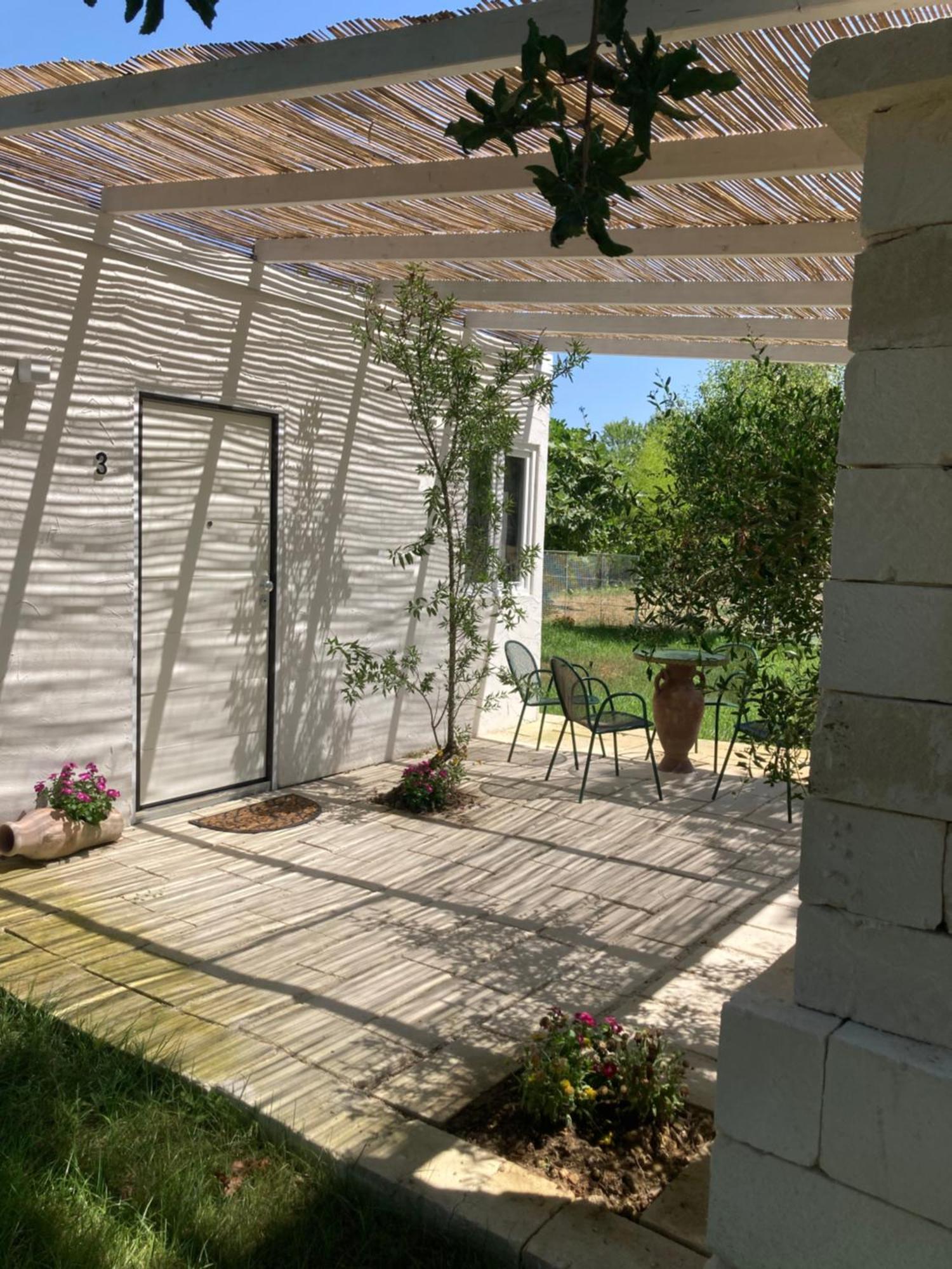 Agriturismo Tenuta La Monaca Aradeo Exterior foto